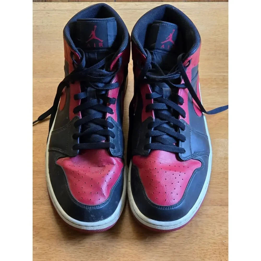 Air Jordan 1 Mid 